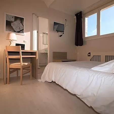 Pacific Otel 2*
